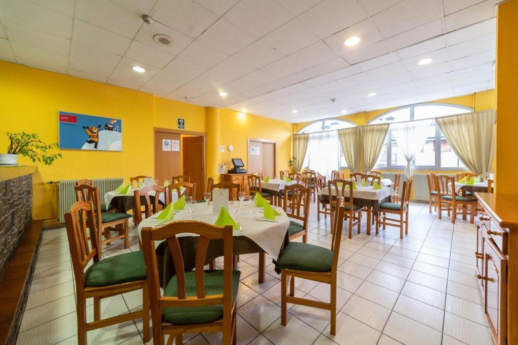 Hotel Les Terres LʼAldosa Eksteriør bilde
