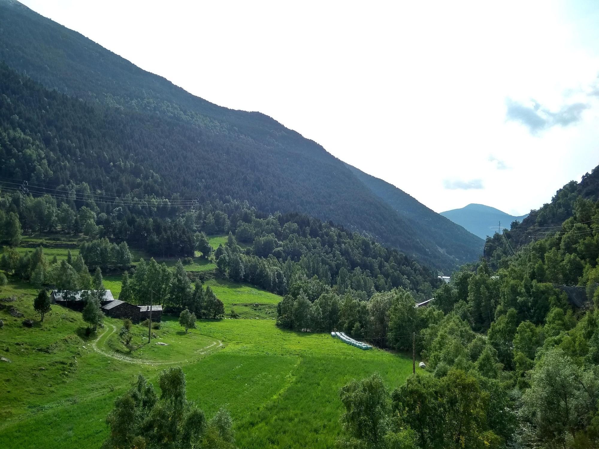 Hotel Les Terres LʼAldosa Eksteriør bilde