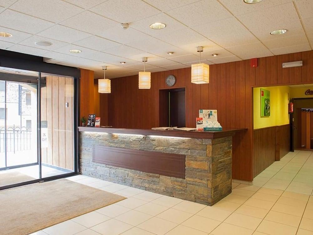 Hotel Les Terres LʼAldosa Eksteriør bilde